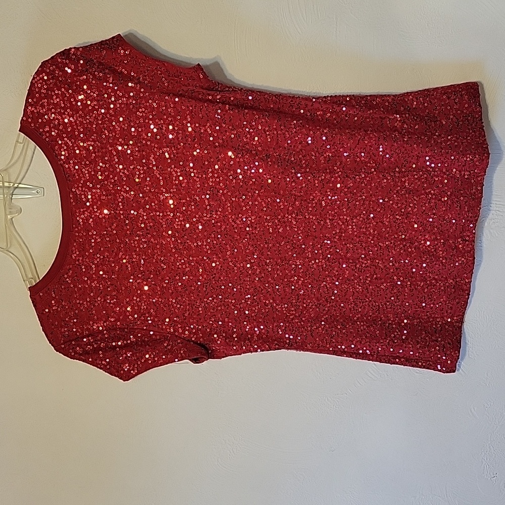 Red sequin top - Picture 2 of 4